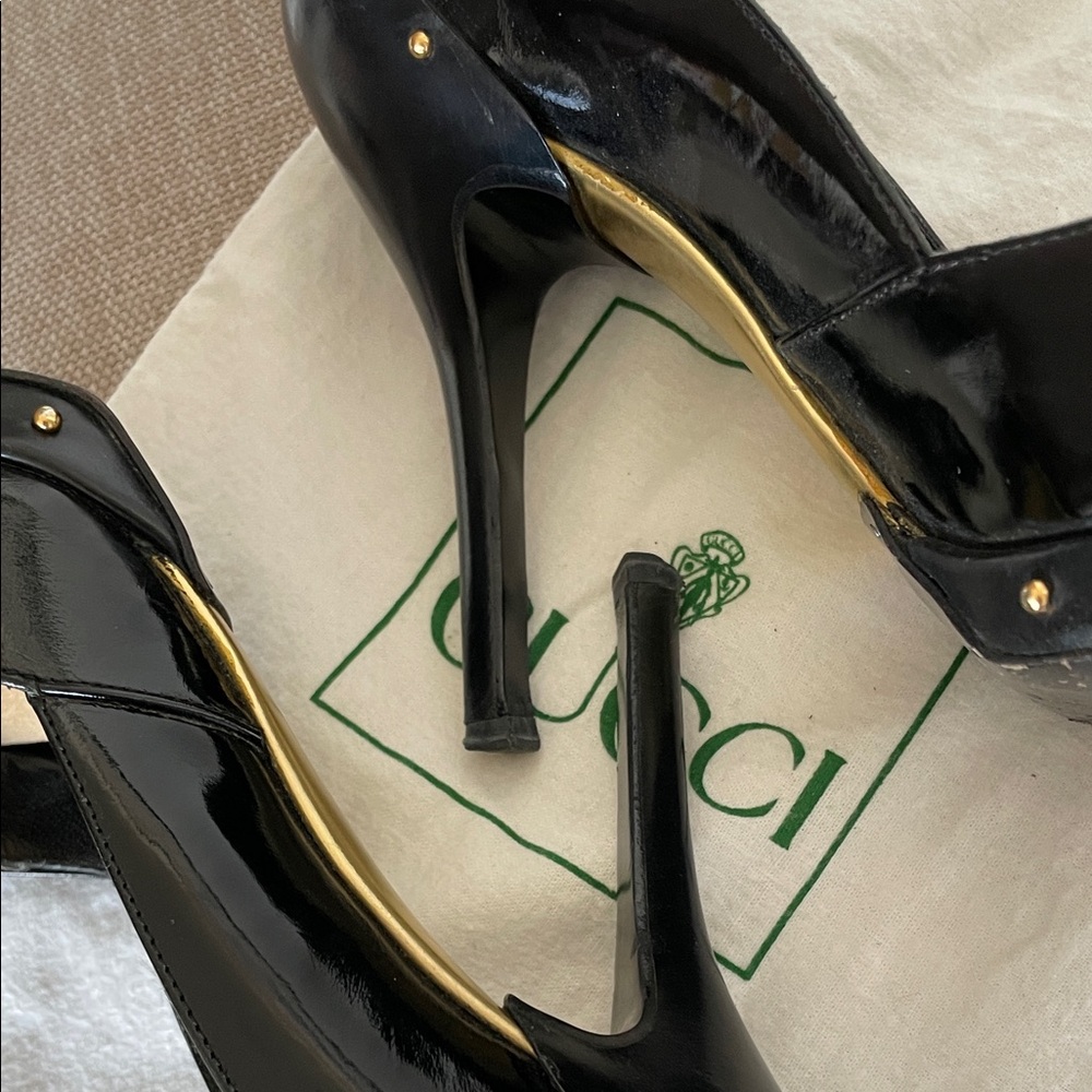 Gucci Black Patent Leather Pointed Studded Stiletto Heels - Picture 8 of 8